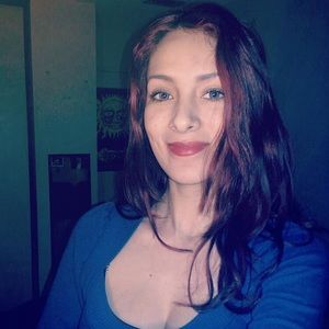 Meet your Posher, Paola